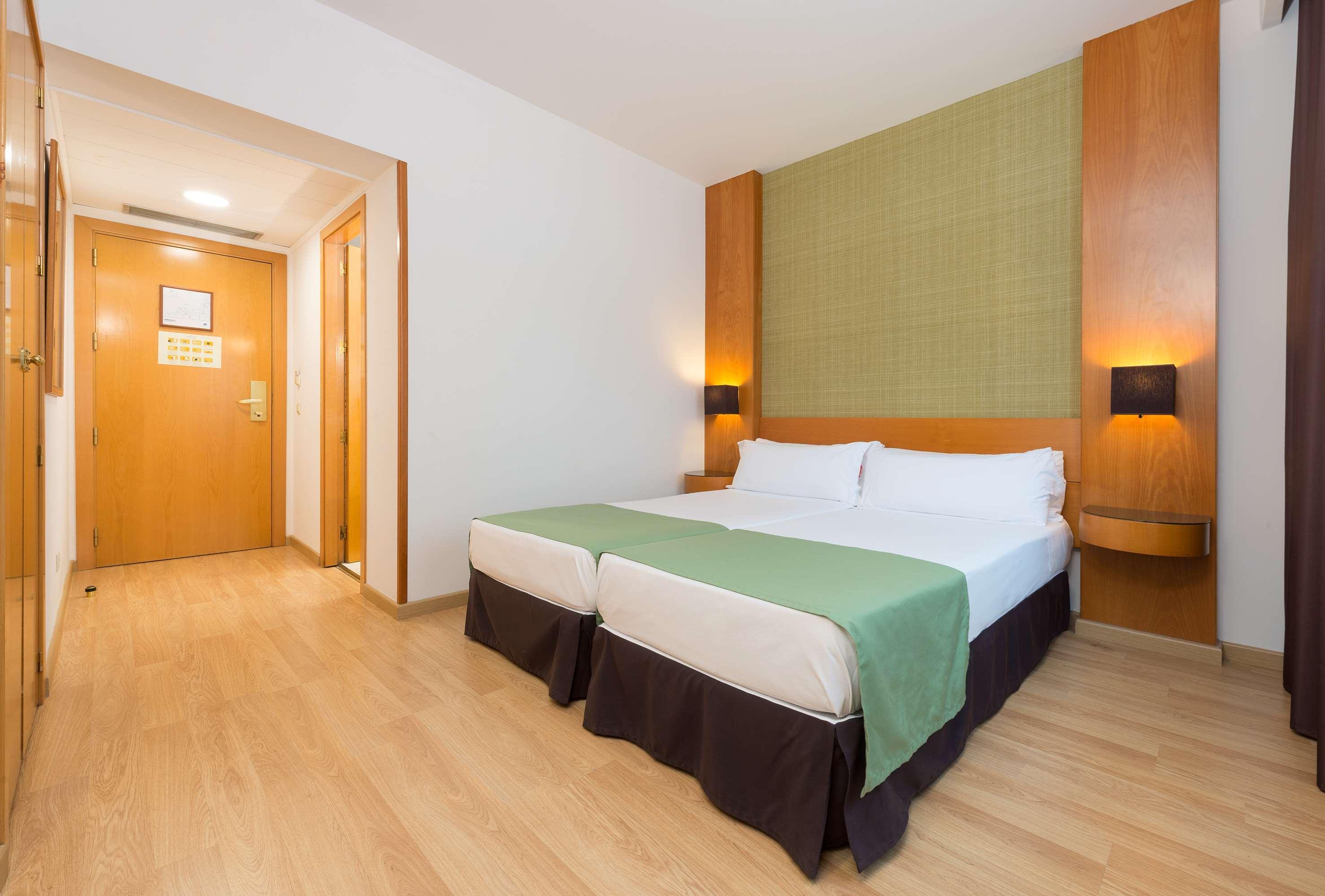 Hotel Elche Centro , Affiliated By Melia Luaran gambar