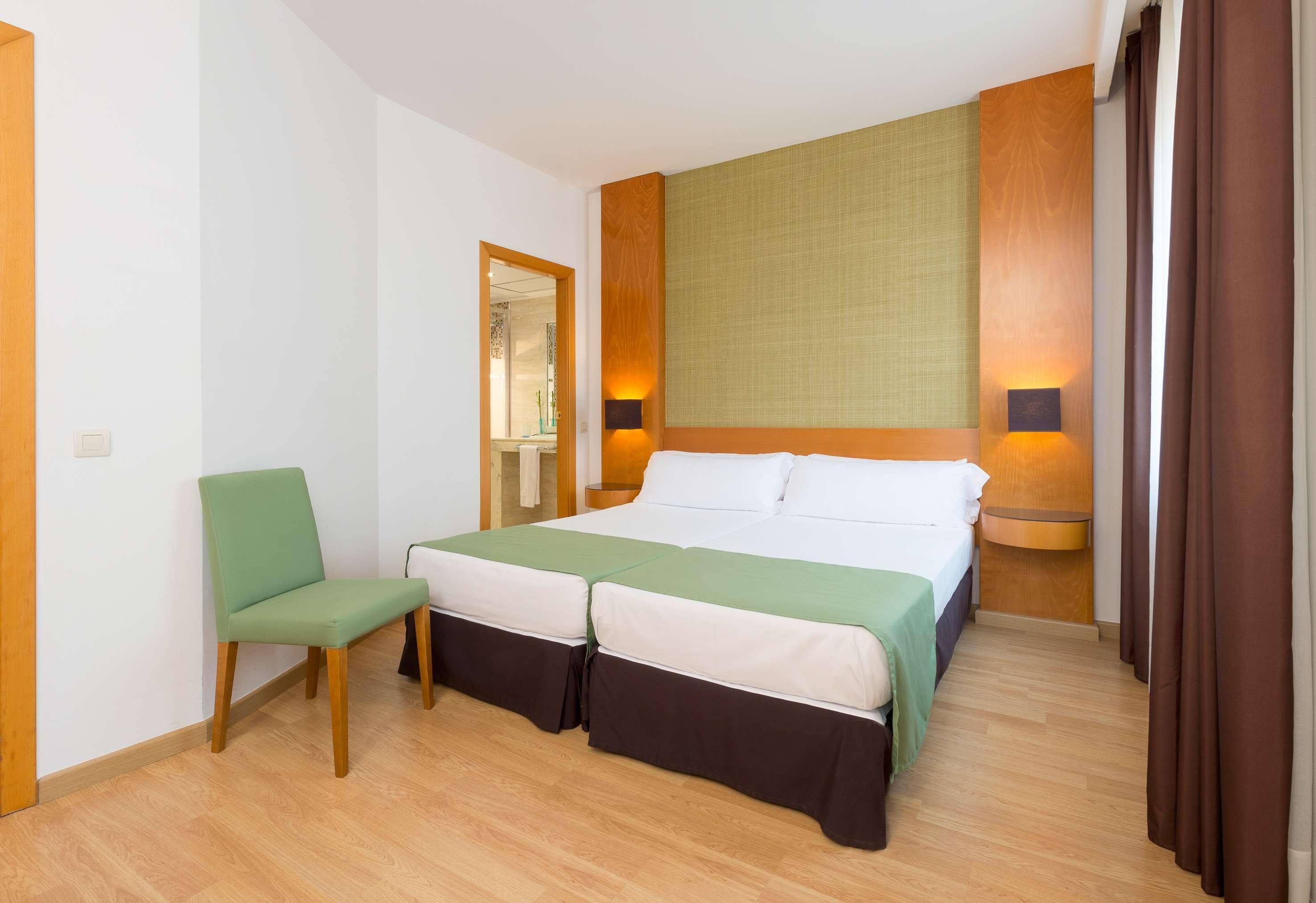 Hotel Elche Centro , Affiliated By Melia Luaran gambar