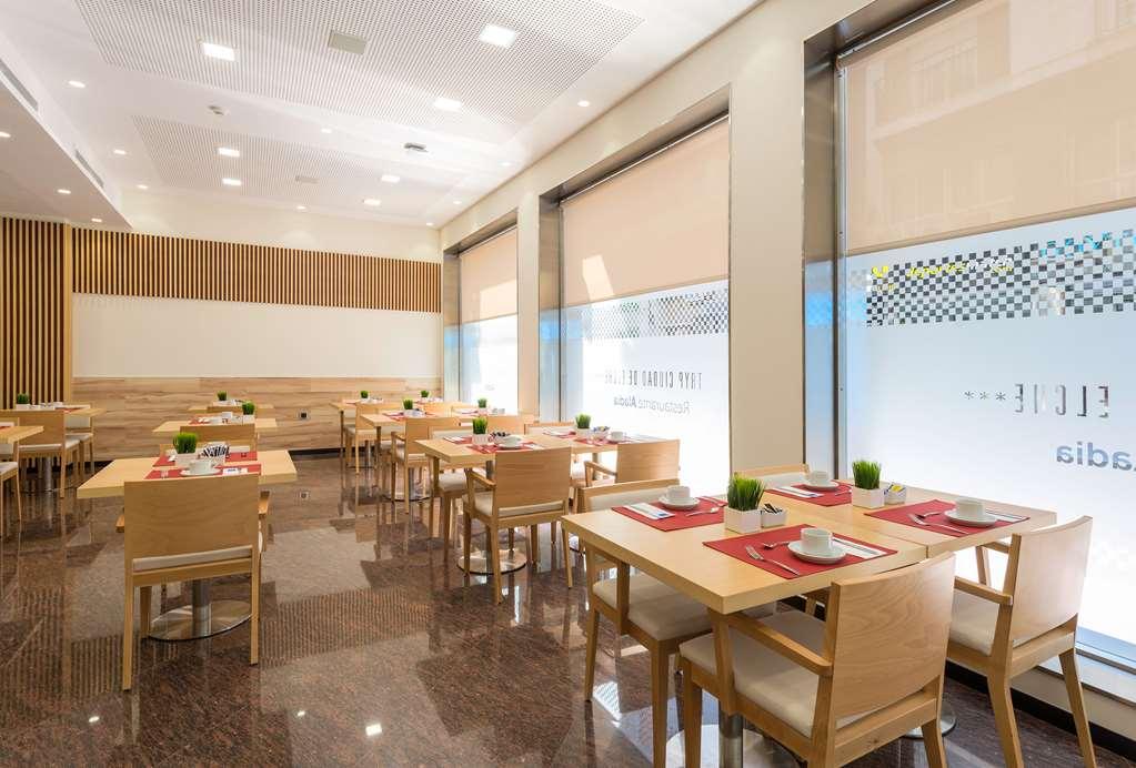 Hotel Elche Centro , Affiliated By Melia Restoran gambar