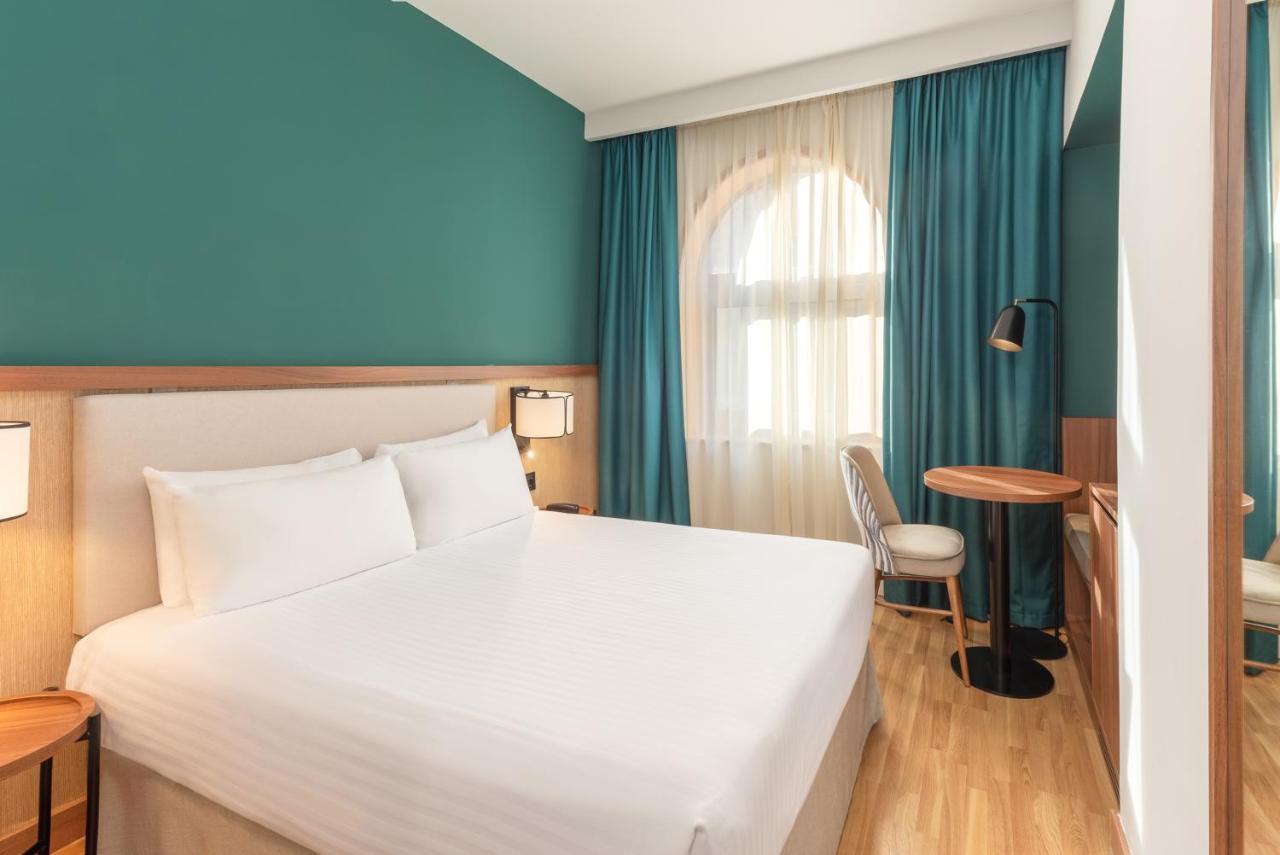 Hotel Elche Centro , Affiliated By Melia Luaran gambar