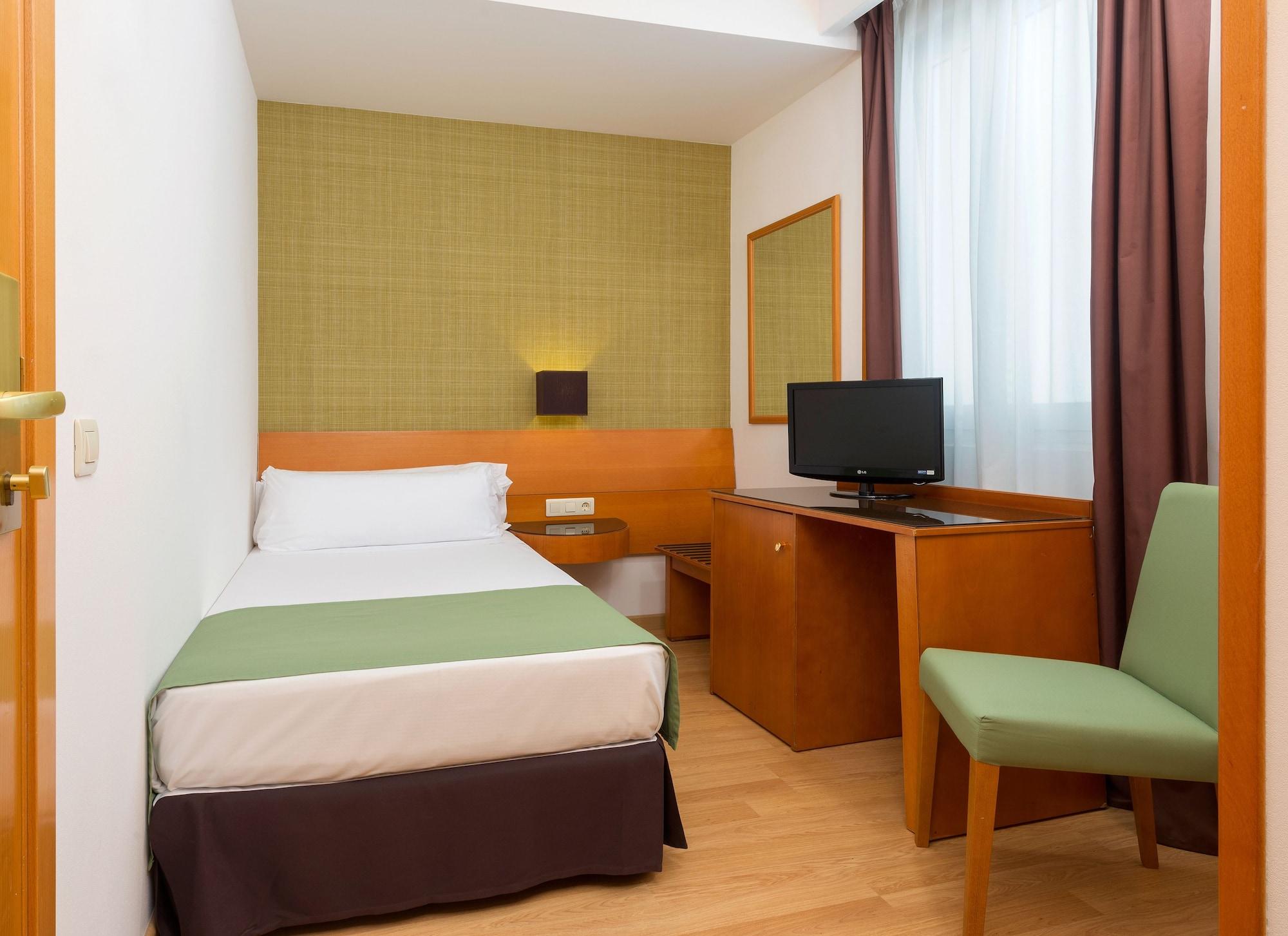 Hotel Elche Centro , Affiliated By Melia Luaran gambar
